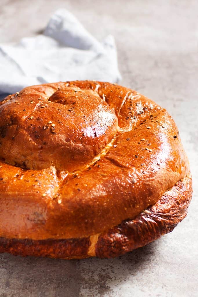Spicy Cheese Bread is the perfect dinner side! #cheesebread #spicy #bread #iamhomesteader #homesteadrecipes Cheese Bread
